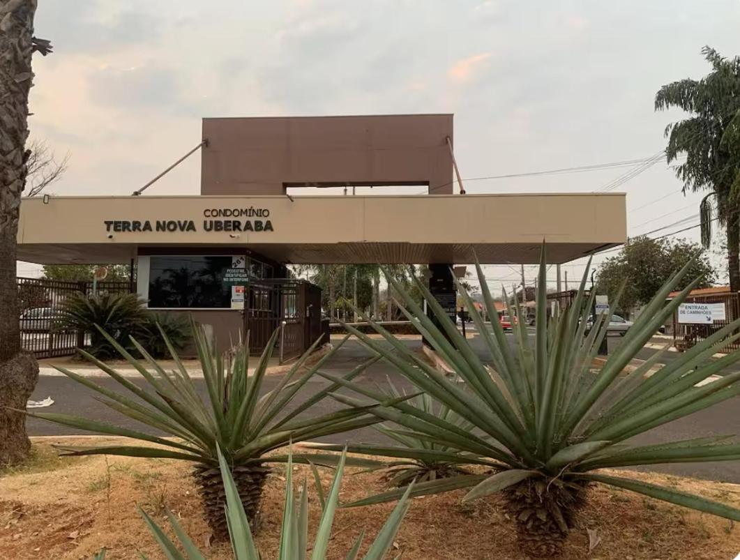 Casa De Temporada Uberaba Mg Villa Eksteriør billede